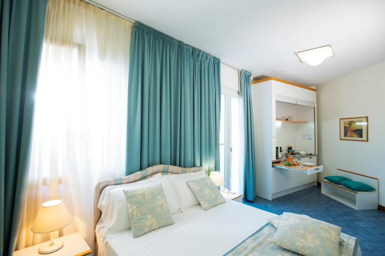 Cav Approdo Aparthotel Castiglione della Pescaia Exteriör bild